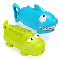Childrens water gun Pull-out water spray nourishing water gun Bath toy Swimming pool water baby Shark cartoon small water gun