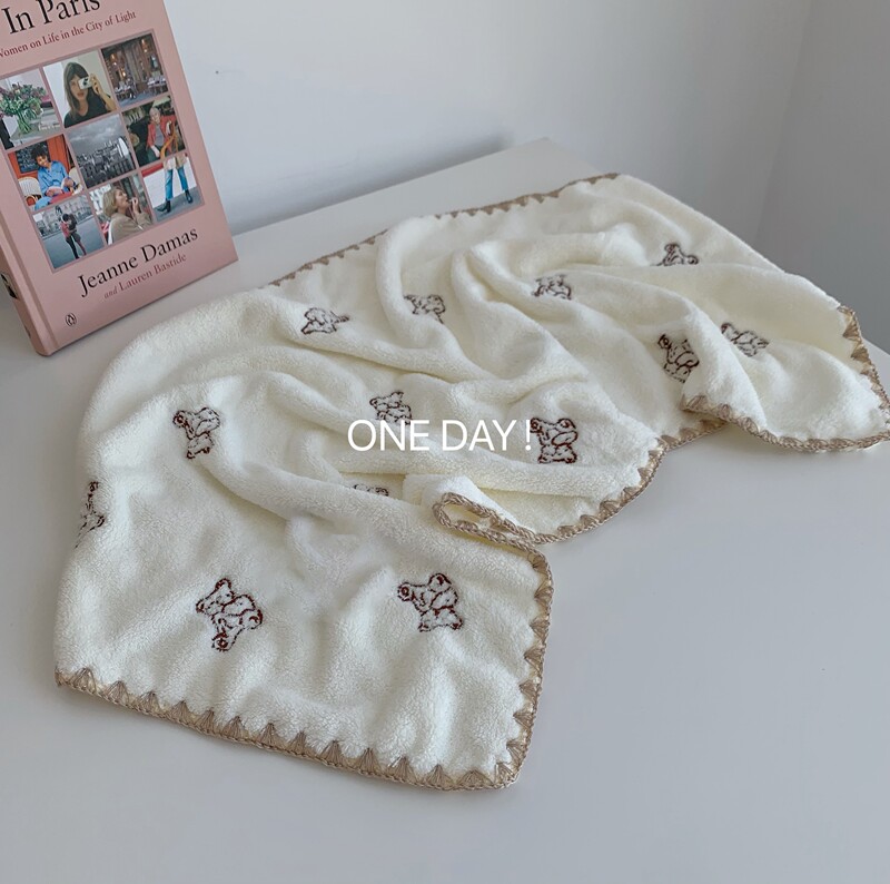 Ins Korean Style Cute Bear Bath Towel Two-Piece Set for Women, Absorbent and Non-Shedding Large Wrap Towel, Soft Bath Towel for Kidsren Ins Korean Style Cute Bear Bath Towel Two-Piece Set for Women, Absorbent and Non-Shedding Large Wrap Towel, Soft Bath Towel for Kidsren