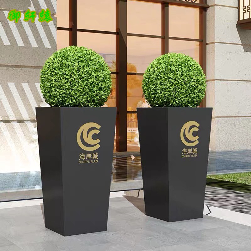 Outdoor Iron Art Trapezoidal Flower Case Hotel Sample House Display Center External Pendulum Floral Flowerbeds Flower Groove Fashion Creative Flower Shelf Flower Pots