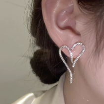 South Koreas East Gate Flash Drill Hollowed-out Love Ear Nail 925 silver pin Brief about 100 hitch Exquisite Peach Heart Earrings Earrings
