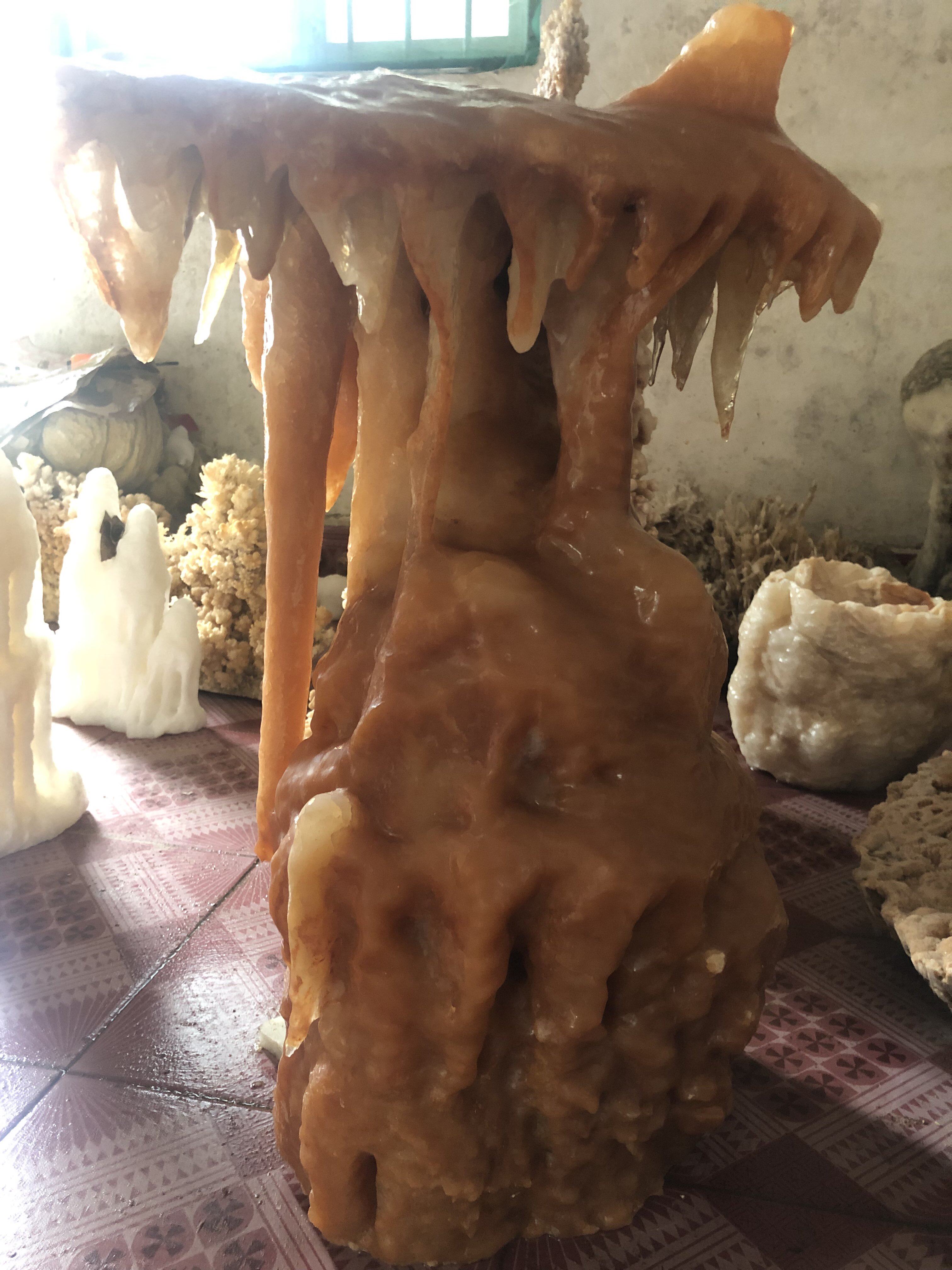 Pure natural stalactites, stalagmites, stalagmites, crystalline stone, natural peculiar stone collection, sightseeing stone original stone mineral ornaments, gifts