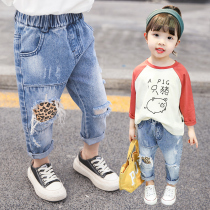 Female baby jeans 2021 spring and autumn girls pants 1 a 3 years old 5 female treasure broken pants 2 baby childrens trousers
