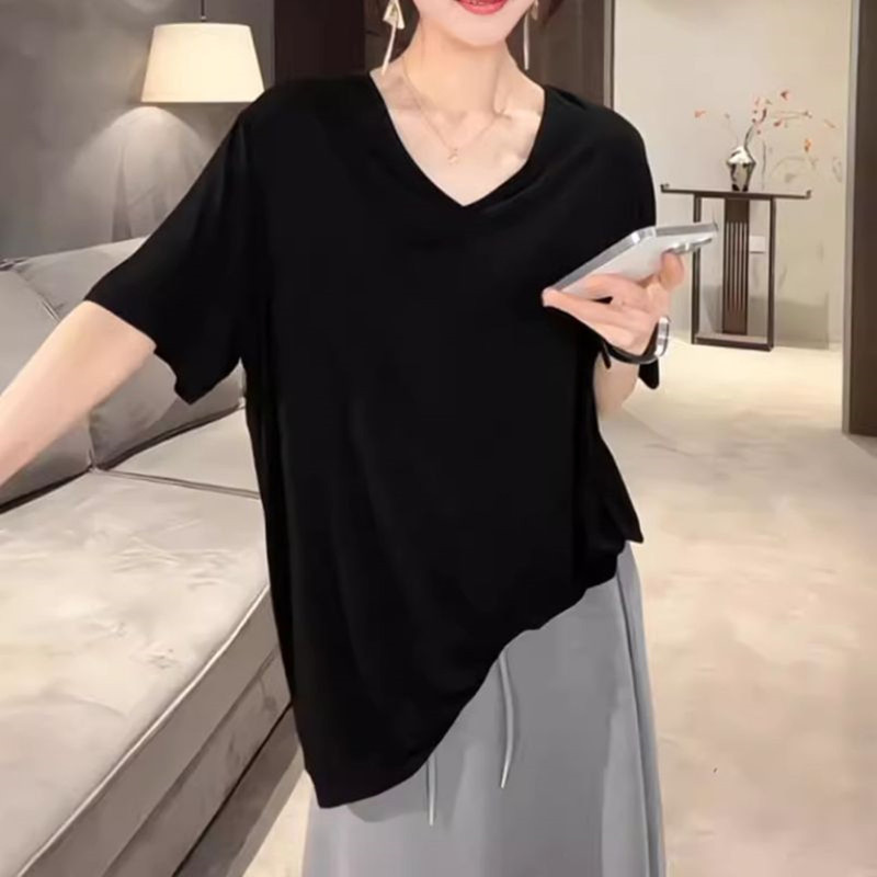 Casual and Relaxed Style Top for Women, Summer Women's Clothing, Loose Fit, Mid-Length, Half-Sleeve Modal T-Shirt with V-Neck Casual and Relaxed Style Top for Women, Summer Women's Clothing, Loose Fit, Mid-Length, Half-Sleeve Modal T-Shirt with V-Neck