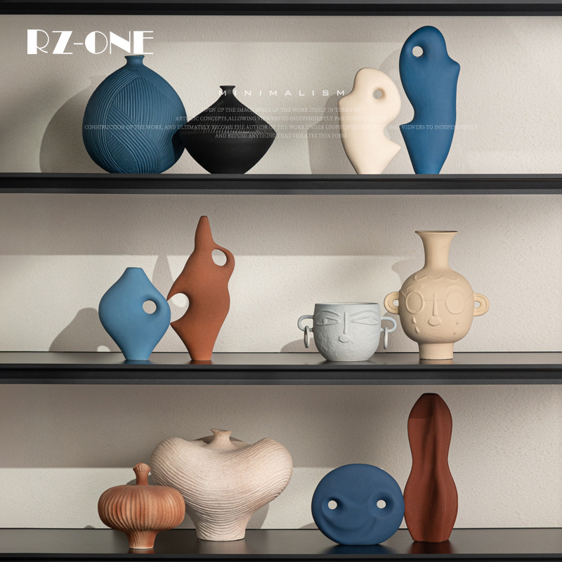 Rzone Designer Minimalist Ceramic Vase with Morandi Color Scheme, High-End Artistic Decoration Piece