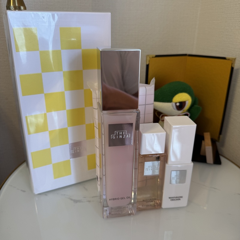 Domestic In-Stock Japanese Domestic Version 24 Limited Edition Omoriya Rose Massage Essential Oil 100ml + Water + Lotion Set