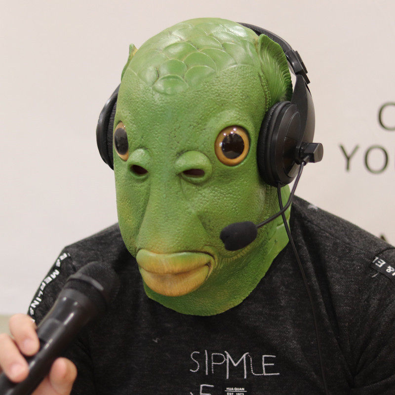 Fish head set villain funny fat head green fish funny funny sand sculpture fish head strange monster cute vibrato net red props