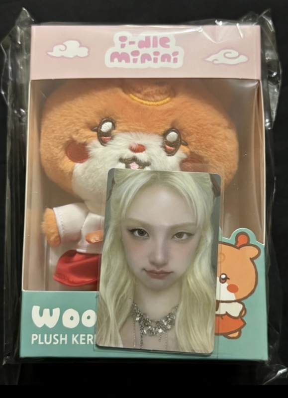 2026 Taiwan Idle-711 Collaboration Keychain Korean Flash Pop Girl Group Doll Box Doll Song Yuqi Ye Shuhua