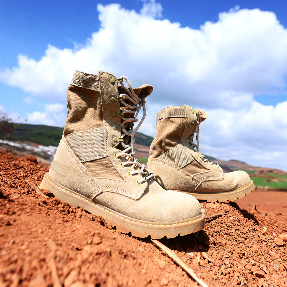 Beijing Forest Outdoor Bull Leather Hiking Shoes Leisure Travel Climbing Shoes Desert Boots High Cylinder Martin Boots Male style