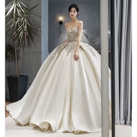 Qi di Money не содержат рукавов