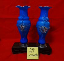 Antique old vase a pair of dowry bottles blue all hand glass bottle film props in the early physical photo of the founding of the country