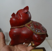Old savings tank can change tank in the 1980s liveli pig fat pig pig fittings wealthy and auspicious physical photograph
