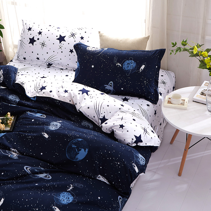 Đơn giản nhỏ in flamingo bốn mảnh bộ 1.8 / 2.0m đôi chăn ga trải giường ký túc xá ba 4 bộ mẫu chăn ga gối đệm đẹp