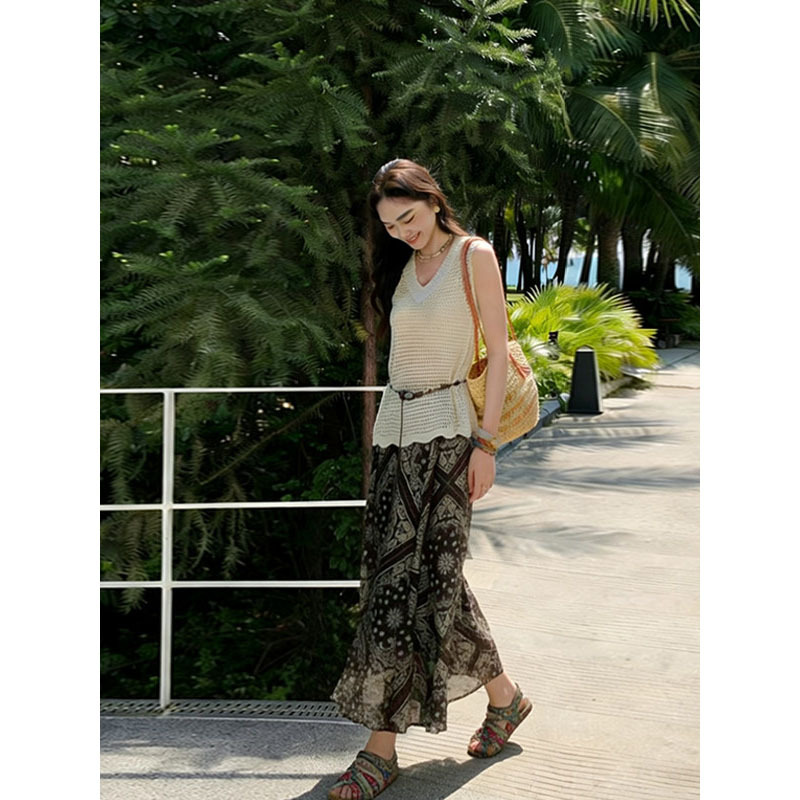 2026 New Korean Style Suit Dress Summer Bohemian Vest Top Floral Long Skirt Suit Two-Piece Set