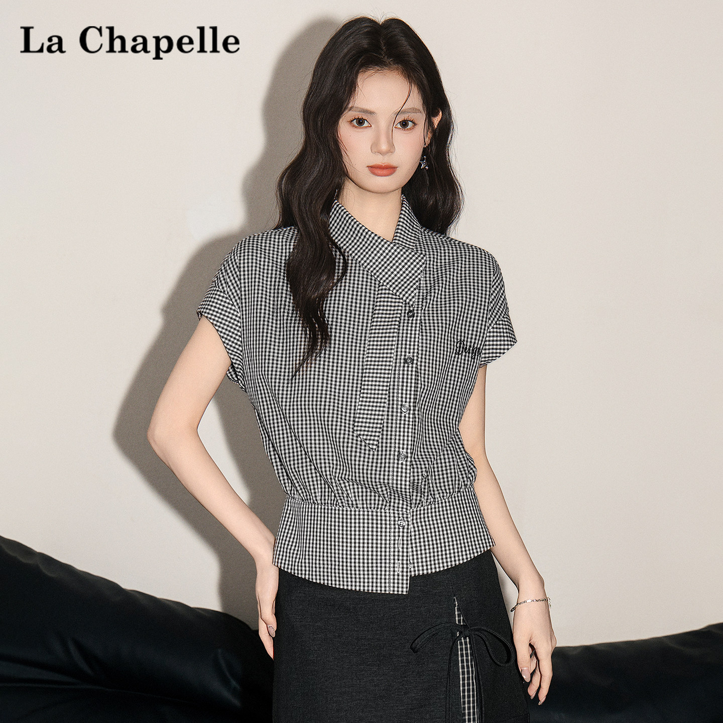 拉夏贝尔美式气质时尚高级感短袖衬衫女2026夏季新款修身显瘦上衣