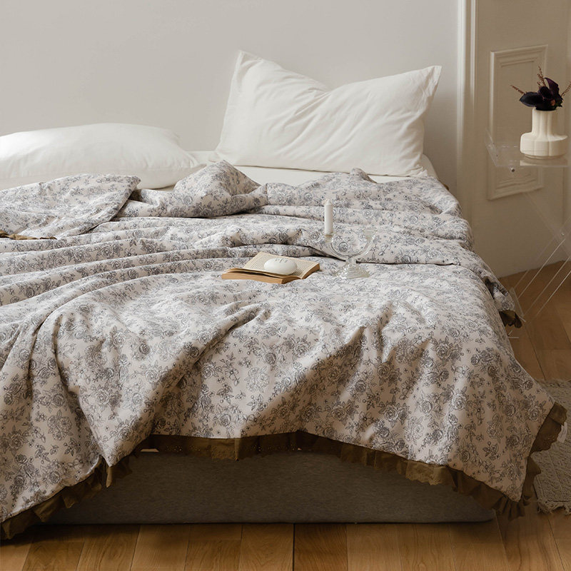 The French style romantic field The small crushed flower full cotton summer by the princess windy lace and summer cool quilts by the air conditioning by summer