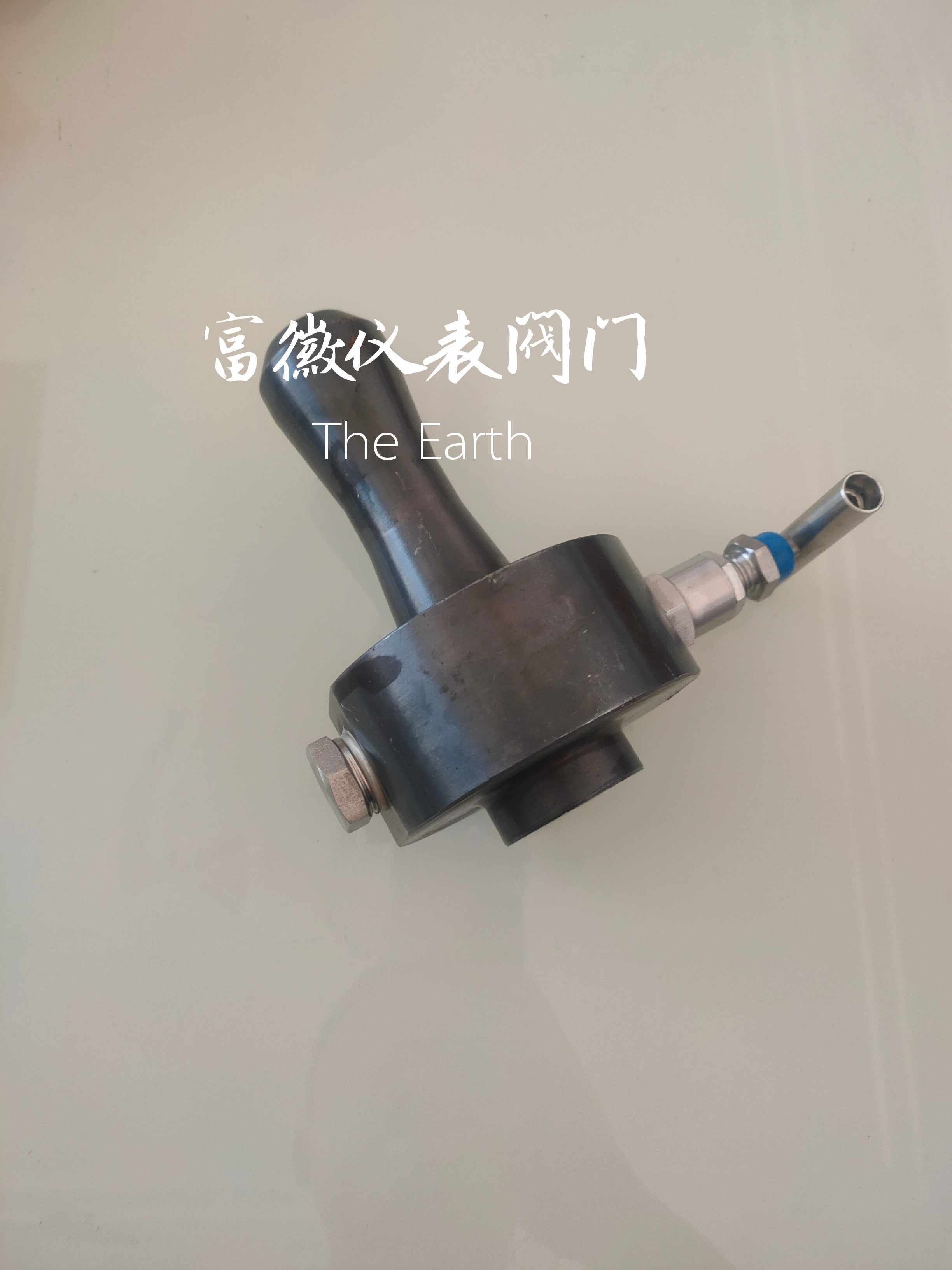 Integrated welded globe valve Welded flange globe valve Instrument root valve Gas pipeline base seat valve