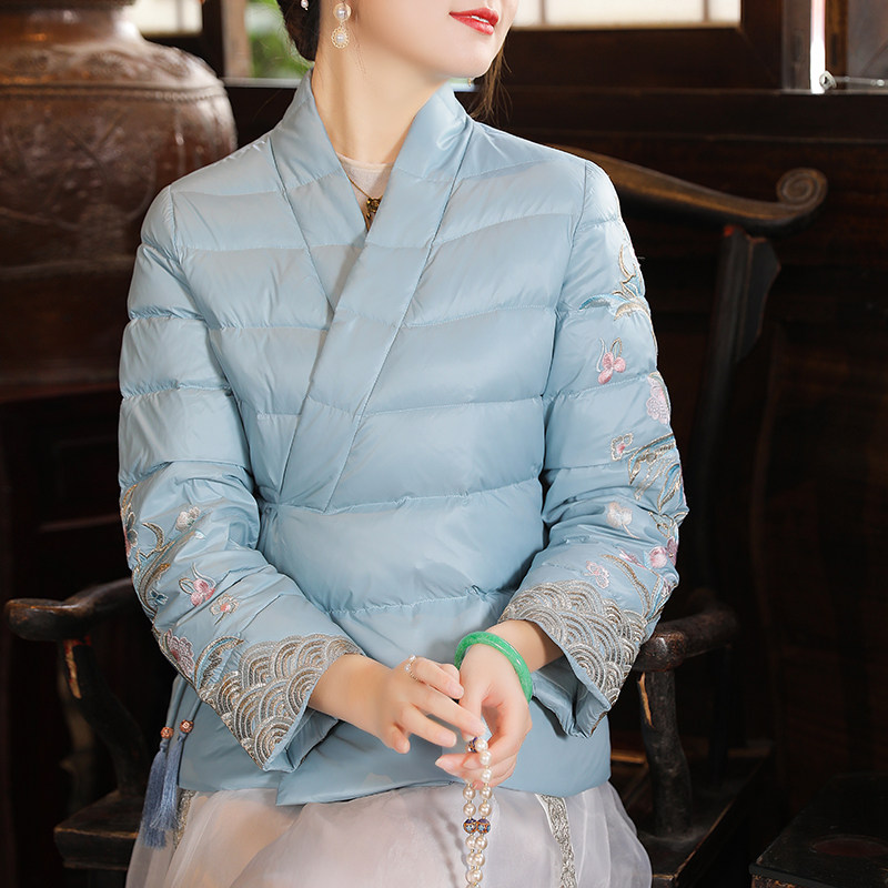 Hanfu women's winter literary retro Chinese style women's embroidery short down jacket Chinese coat tea clothes women's winter clothes