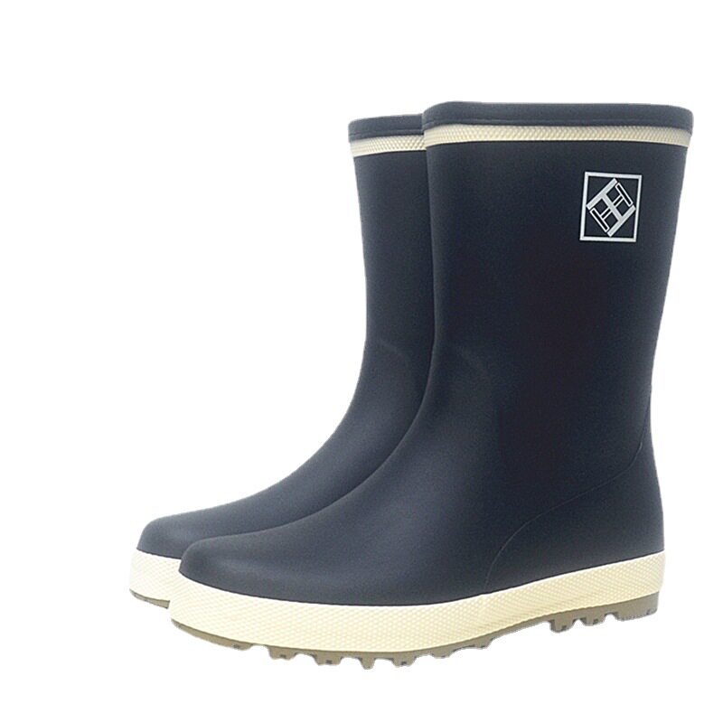 Fishing shoes and rainboots waterproof anti-slip wear resistance anti-smashing steel badge rubber base rubber short tube in rain shoes