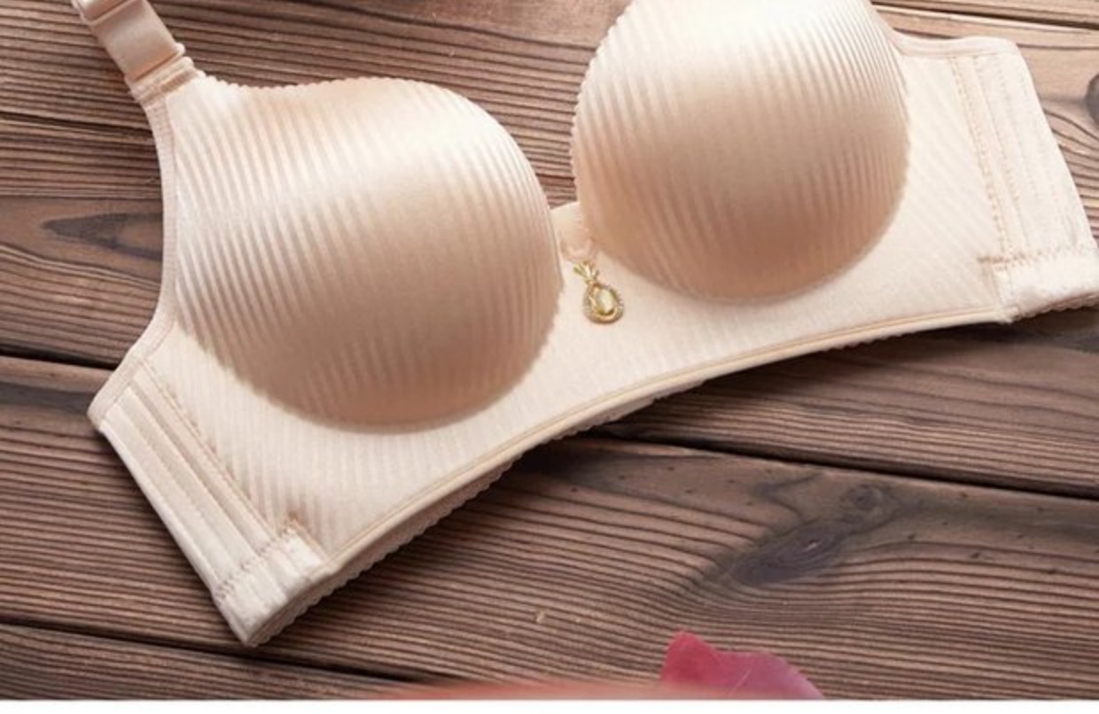 Áo ngực dày cực dày dày 9cm siêu tụ tập 8cm ngực phẳng ngực nhỏ gợi cảm không vòng thép không dấu vết đồ lót nữ shop nội y