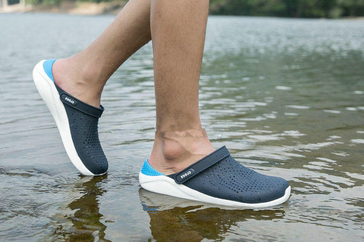 Kajiake Luoge 19 năm mới dép dép thể thao hai mang chống sốc hấp thụ đôi giày đế mềm đế mềm chống trượt - Dép thể thao dép mang trong nhà