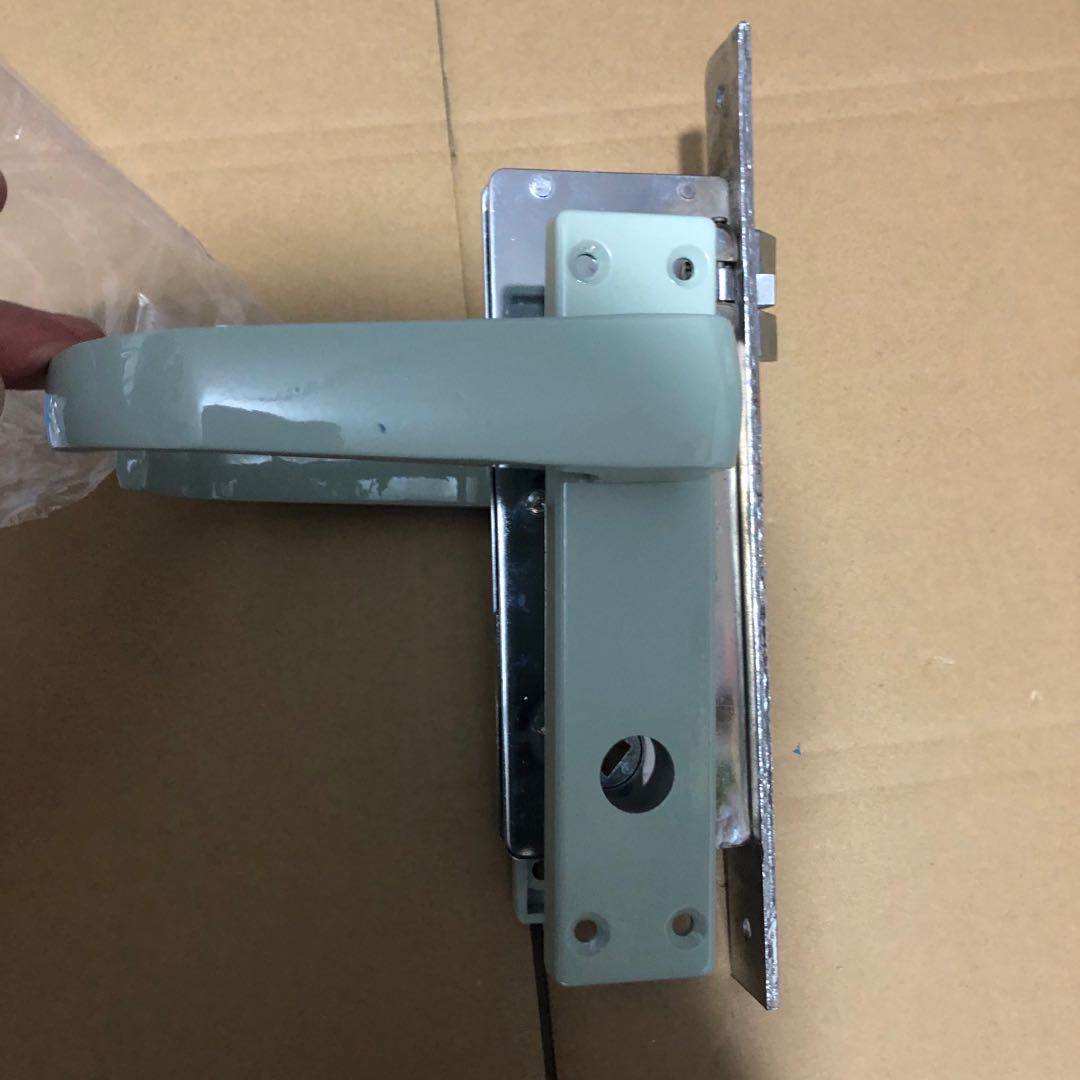 Train door lock high-speed toll station door lock passenger car door lock project door lock hospital lock household door lock