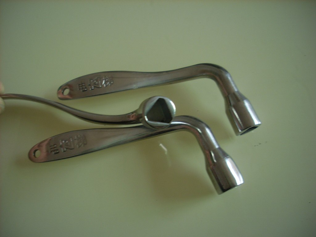 Water valve key Stainless steel water meter front inner triangle key 304 stainless steel water meter valve key