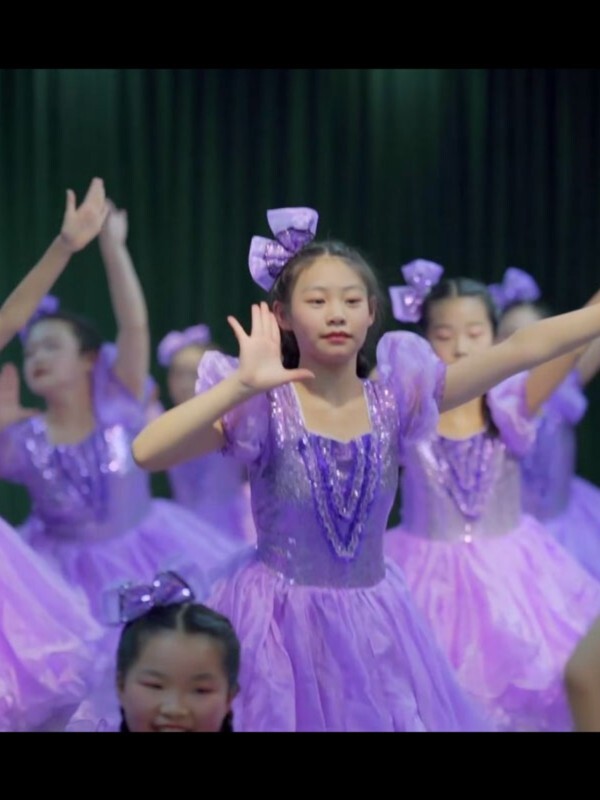 New Children's Sequin Tutu Skirt Performance Costume for Children's Day, Cute Princess Dress for Performance New Children's Sequin Tutu Skirt Performance Costume for Children's Day, Cute Princess Dress for Performance