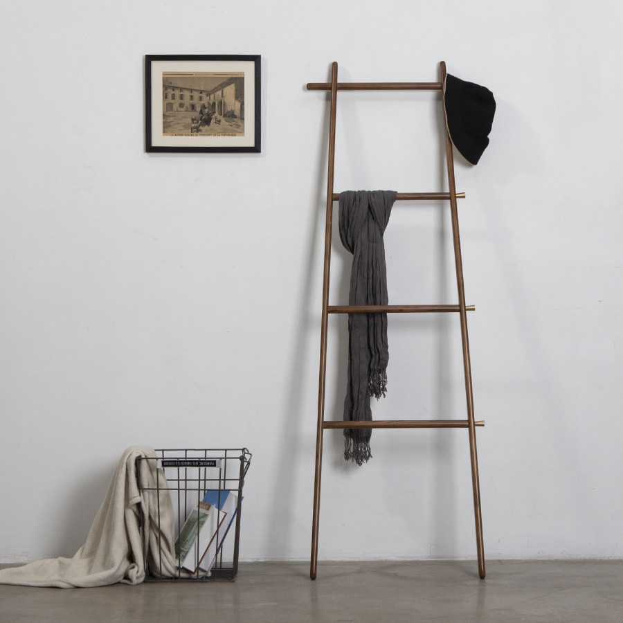 Minimalist Chinese Practical Wood Ladder Decorated Cloister floor netting Red echelon bedroom by wall minimalist penthouse mobile ladders