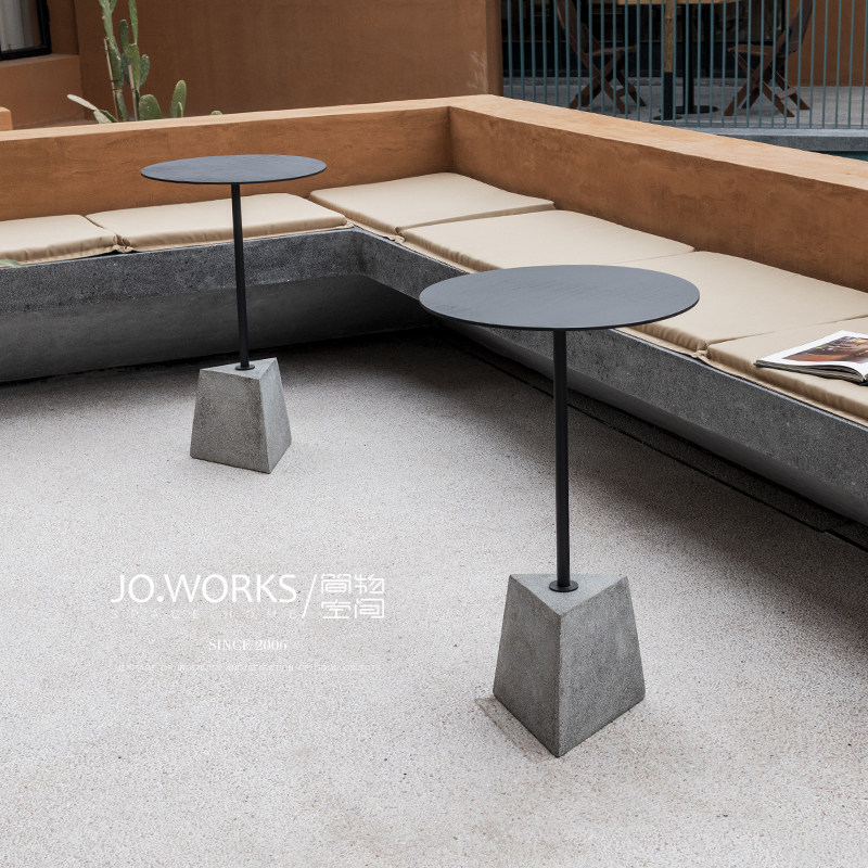 Minimalist OUTDOOR SMALL CIRCLES A FEW SLEEPING REST STONE CORNERS A FEW HOME GARDEN TEA TABLE VILLA MINIMA COURTYARD TEA TABLE