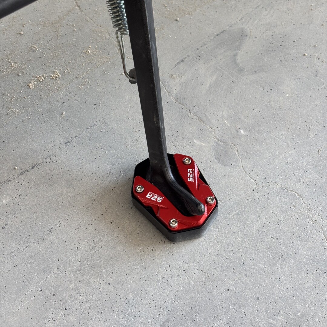 Suitable for Zontes 150X Motorcycle Modification Side Stand Enlargement, Foot Stand Side Support Widening, Anti-Slip Texture Accessories