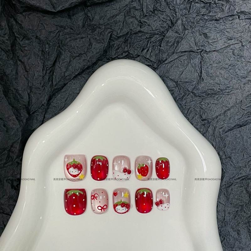 Original Design of Lam Lamb Armor |   Red Strawberry Kitty Cute Short Round Design