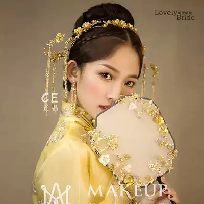 Bride Xiuhe headdress Chinese ancient costume hair jewelry Classical wedding Chinese style golden bride wedding handmade fan