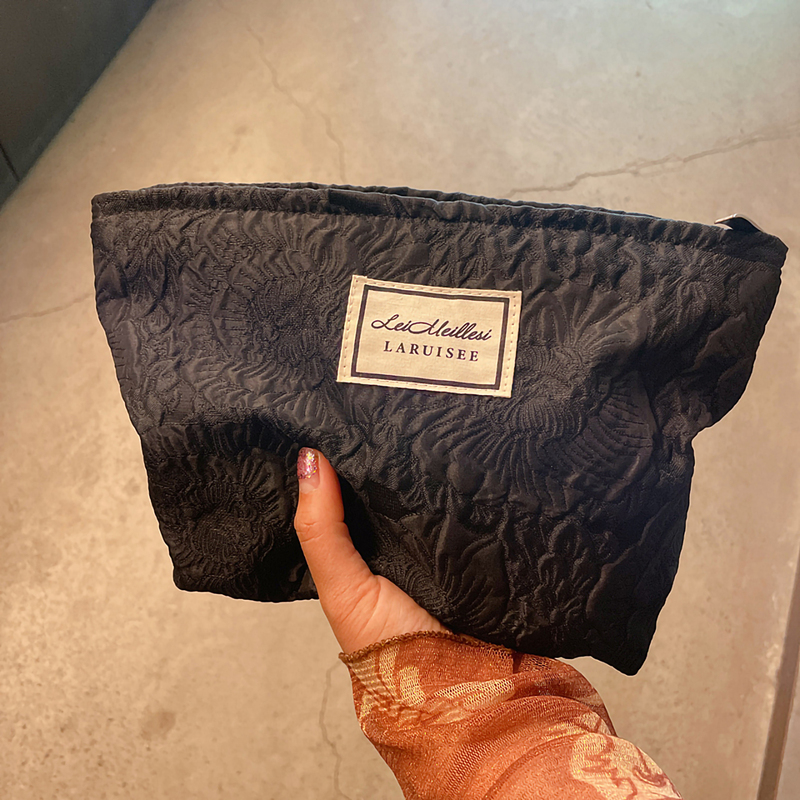 Portable Cosmetic Bag for Women, Large Capacity Sanitary Napkin Storage Bag, Inner Bag, Embroidered Toiletry Bag, Simple and Portable