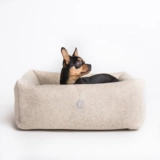 Чистая шерстяная национальная собака, кошачьи и собачьи гнезда