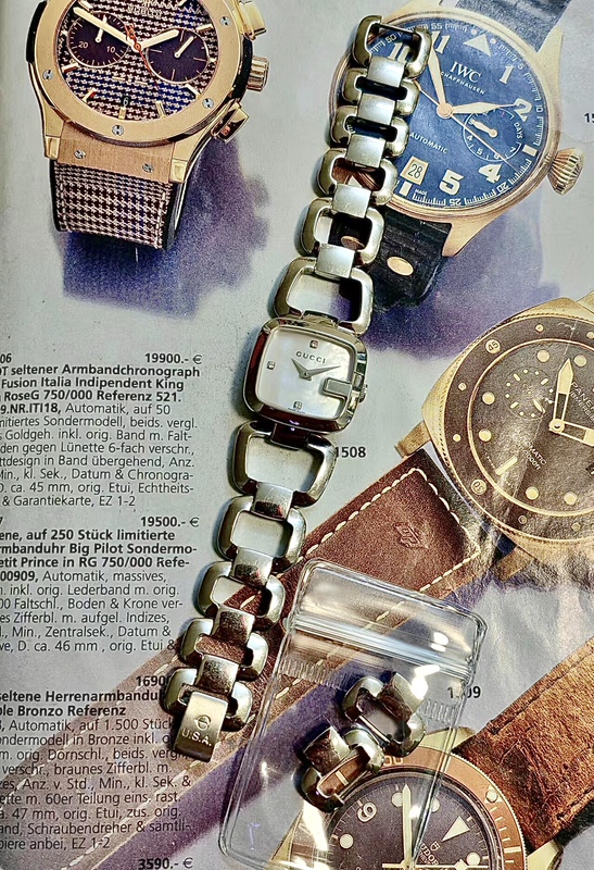 [Colorful Shell with Diamond Bracelet Watch] Genuine Gucci g Chrono Series 125.5 Quartz Watch