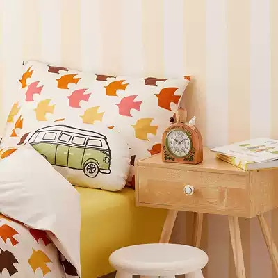 Japan imported Risheng RHYTHM Ghibli Hayao Miyazaki Cartoon Totoro Alarm Clock Alarm Clock Sound Watch Solid Wood Ring Sound 4RA455