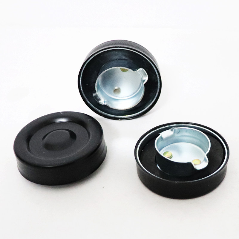 Suitable for Isuzu Qingling Accessories Emperor 100P600P700P Fuel Tank Cover Oil Drum Cover Qingling Truck Fuel Tank Cover