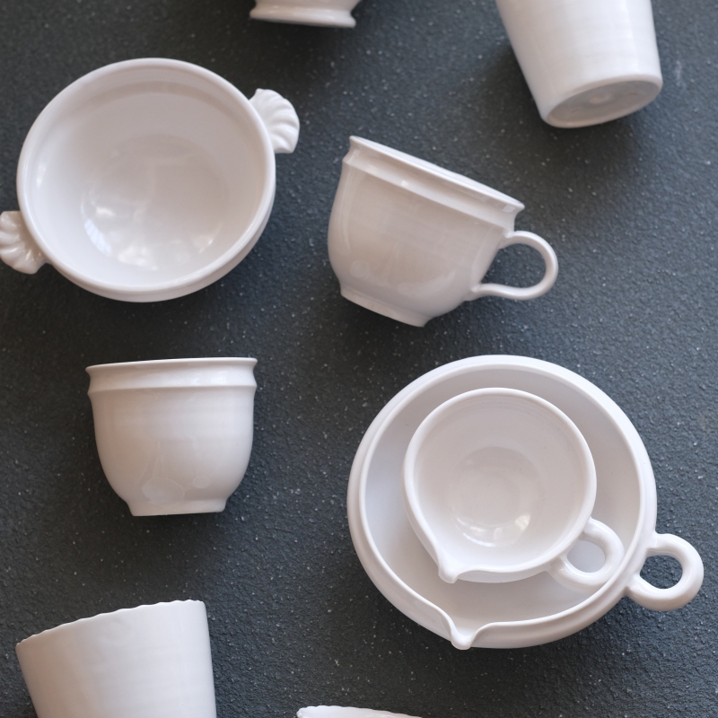 In-Stock Japanese Author Katsura Naoto's Handmade White-Glazed Single-Handle Bowl, Deep Bowl, Dessert Cup, Serrated Deep Plate, Japanese Style