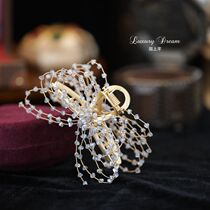 The new butterfly knife in 2022 is a senior card woman in Xianmei Crystal