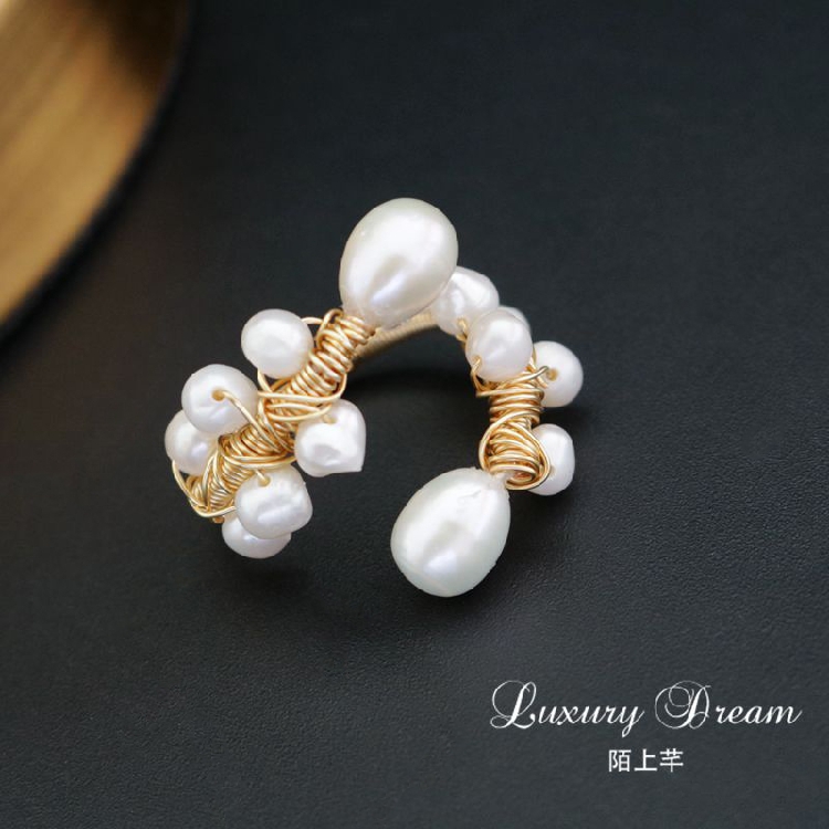 Thiết kế ban đầu Baroque loạt net ngọc trai đỏ nhẫn Nữ đơn giản linh hoạt mở điều chỉnh vòng trang sức nhẫn đá