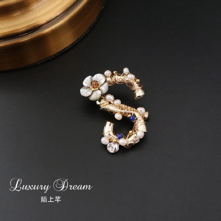 陌上 trâm cài phụ kiện nữ cá tính khí phong cách baroque chữ nhỏ pin cố định quần áo boutonniere