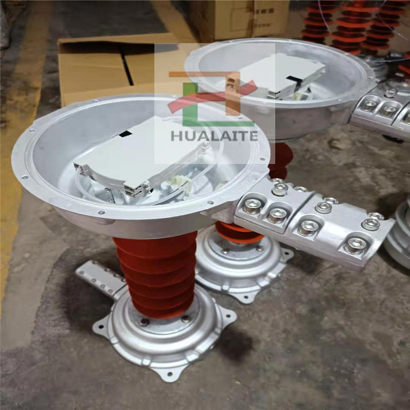 24 core OPPC terminal joint box 35 kV OPPC connector box bracket rod rod tower with a composite phase line continues