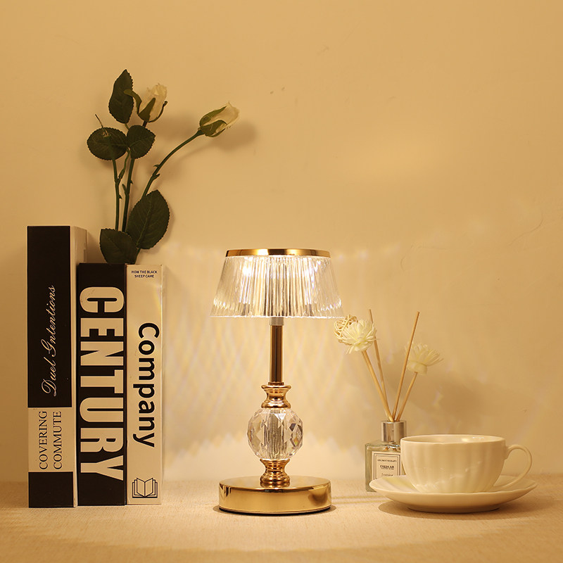 Simple golden bedroom bedside table lamp gift net red girl ins dormitory touch LED lamp charging study room decoration