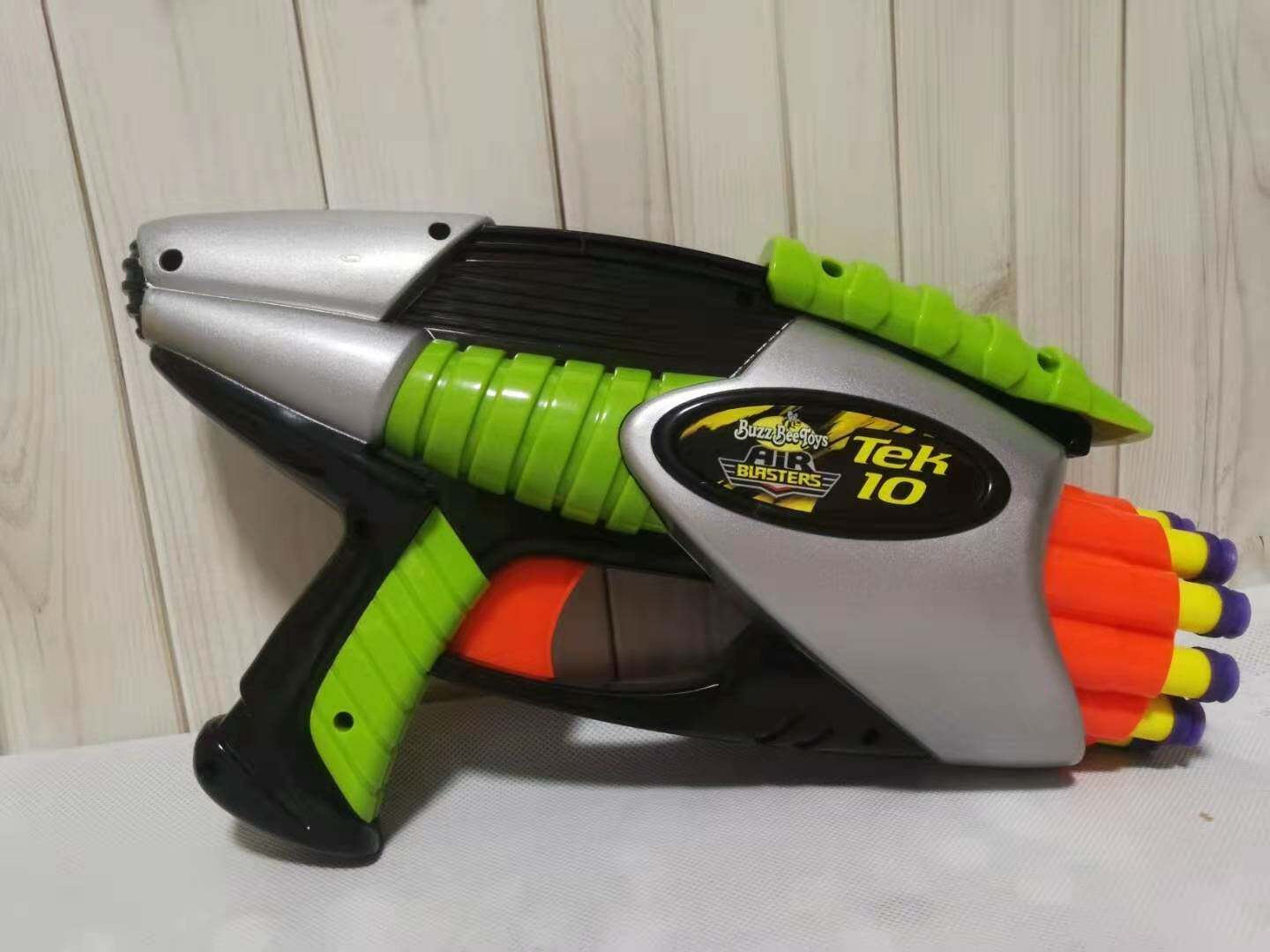 Exported little bee children's hand grab simulation soft bullet gun small gun can shoot soft eggs and eat chicken boy model gift