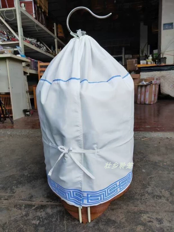 cám cho chim chào mào	 Tiếng Quảng Đông Qingyuan chim hét lồng vải màu trơn 2728 hoa văn hai lớp 333630 hoa lồng chống bẩn tròn nhọn thức ăn của chim bồ câu