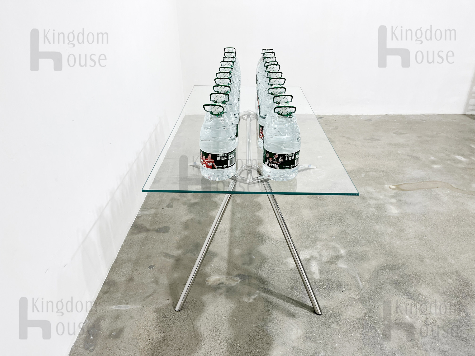 Стеклянный обеденный стол iron light glass riva table意式现代不锈钢管玻璃办公桌会议桌