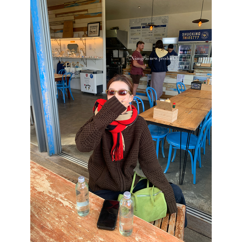 Coriander No Spicy Flavor Xiangcai Brown Knitted Cardigan Sweater for Women, Autumn and Winter, Loose Fit, Slimming Outerwear Top Coriander No Spicy Flavor Xiangcai Brown Knitted Cardigan Sweater for Women, Autumn and Winter, Loose Fit, Slimming Outerwear Top
