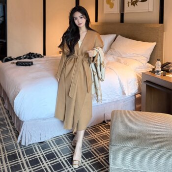 自在小个子独家自制M家Rienza大翻领双面呢水波纹山羊绒大衣女