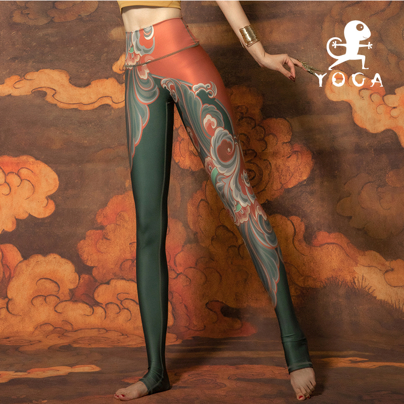 Gecko Yoga Outfit Set for Women, Flying Sky Blueprints of Dunhuang, Colorful Print, Professional High-Waisted Butt-Lifting Leggings, Stretchy Running