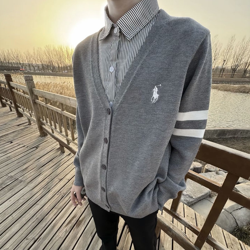 Autumn Street Style Embroidered Pony Double-Needle Knit Faux Two-Piece Jacket, Light Luxury Trendy Brand, Slimming Versatile Youthful Shirt Autumn Street Style Embroidered Pony Double-Needle Knit Faux Two-Piece Jacket, Light Luxury Trendy Brand, Slimming Versatile Youthful Shirt